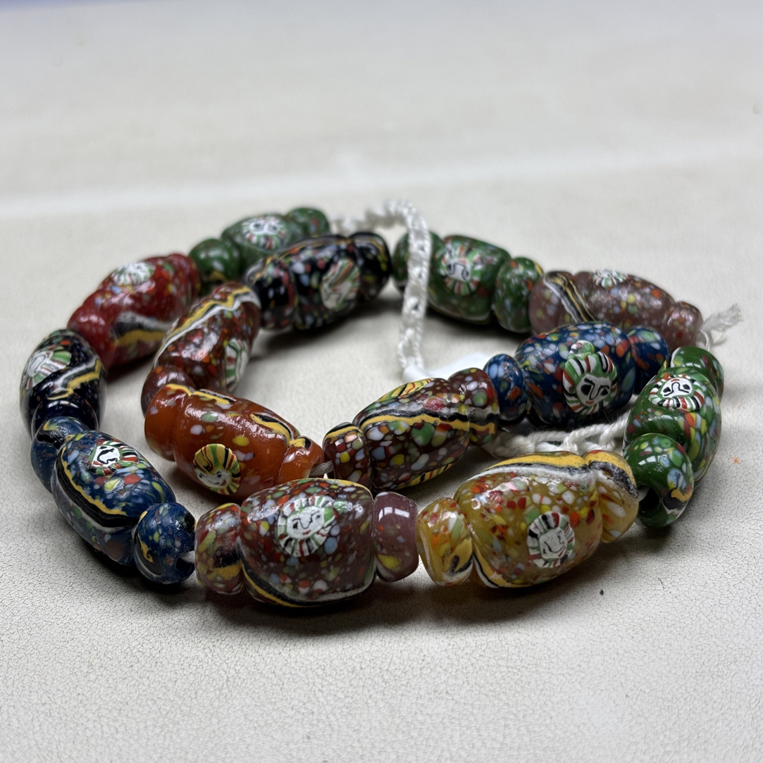 颈饰玻璃西亚人脸珠一条