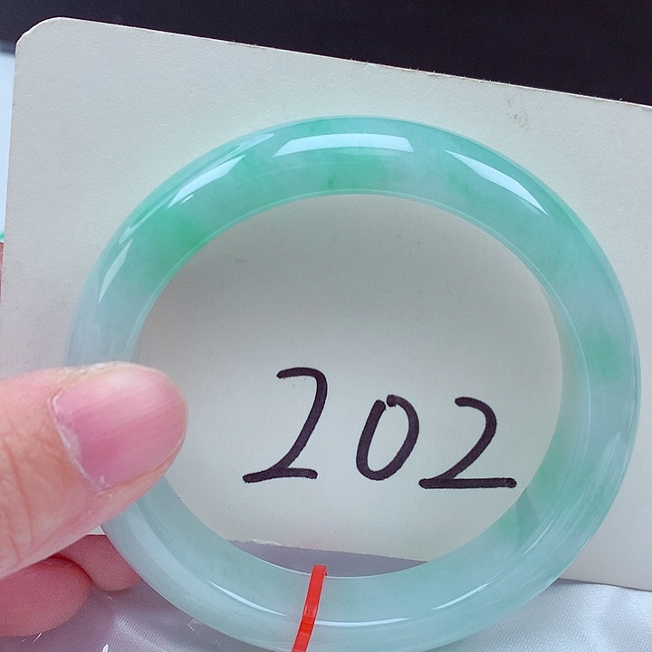 翡翠未镶嵌手镯翡翠