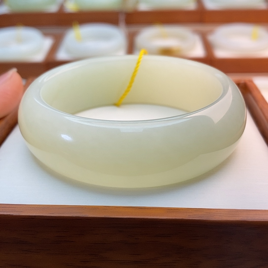 和田玉（白玉）未镶嵌手链