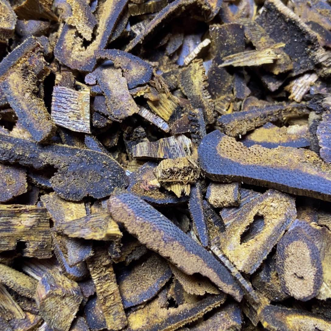 沉香沉香碎屑蓝宝石切珠片100克