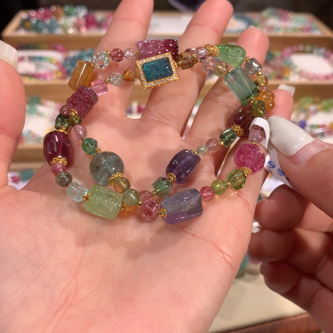 碧玺多样性发货一件未镶嵌