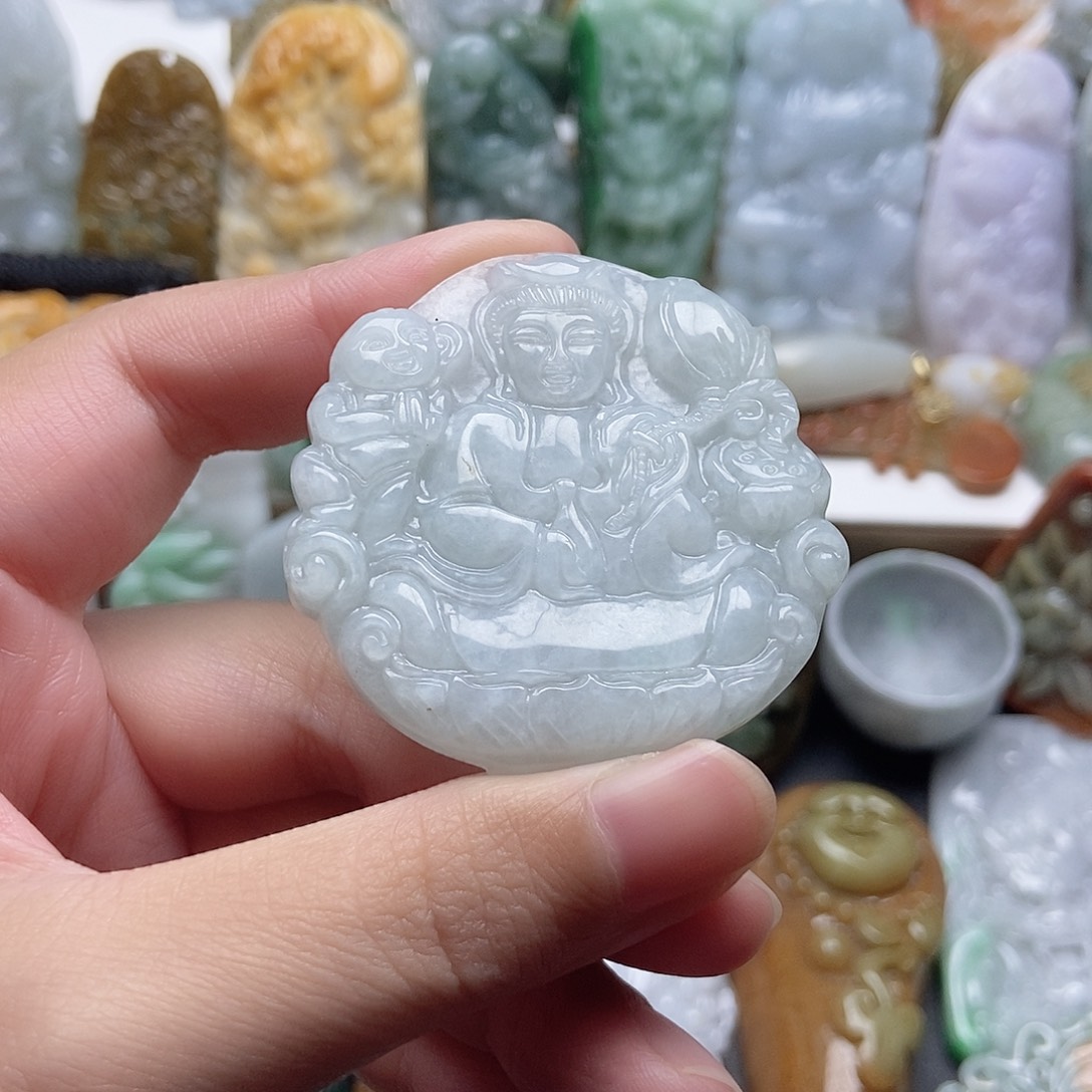 翡翠未镶嵌颈饰翡翠