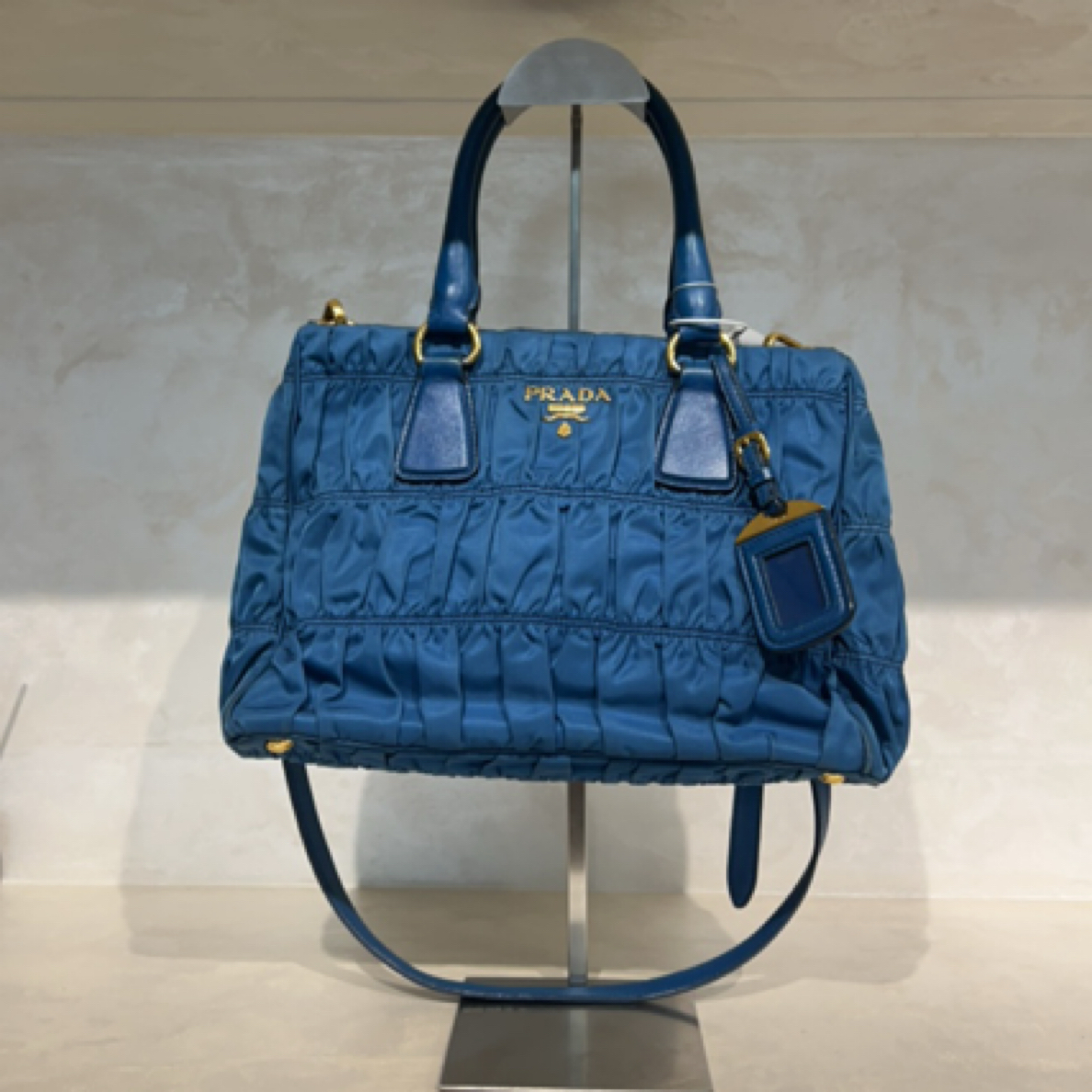 95新 Prada/普拉达 蓝色褶皱防水布单肩包优雅手提斜挎包