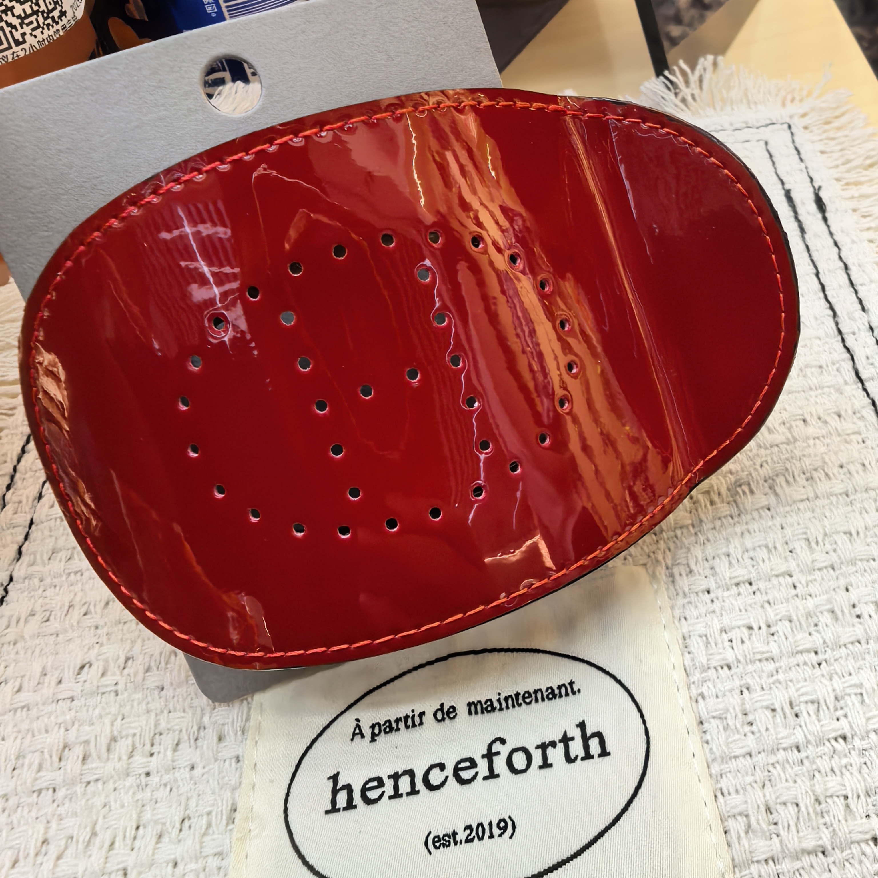 E802红色大H皮皮大铲子懒人夹