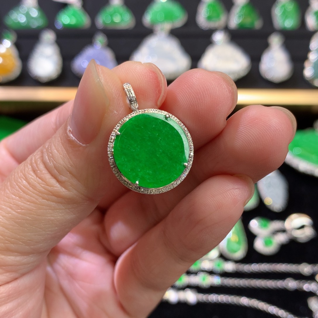 翡翠18K金镶嵌吊坠(不含链)