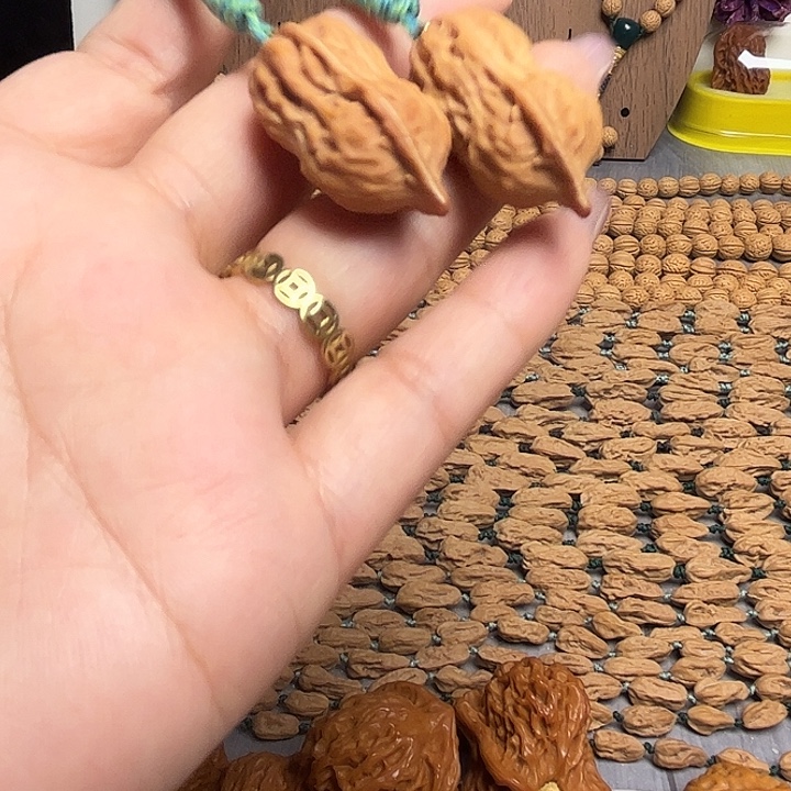 ****️木质类核桃花生小手捻