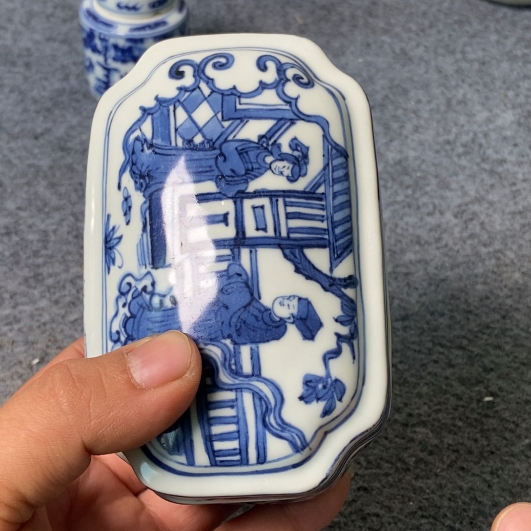 用***情陶摆件陶瓷工艺美术精品展览