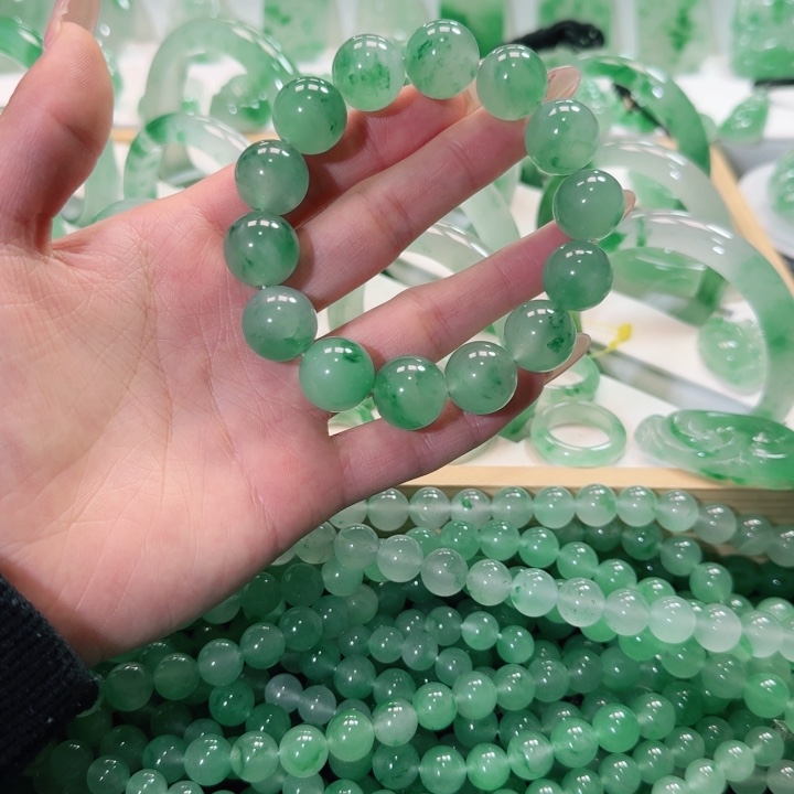 石英质玉手串未镶嵌