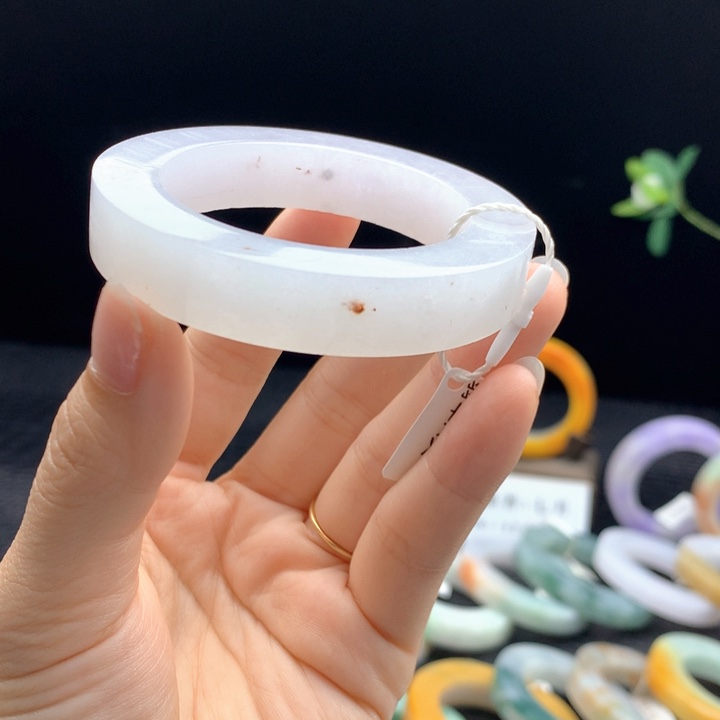 定制翡翠手镯未镶嵌