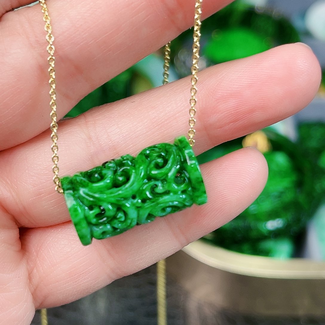 翡翠颈饰未镶嵌吊坠