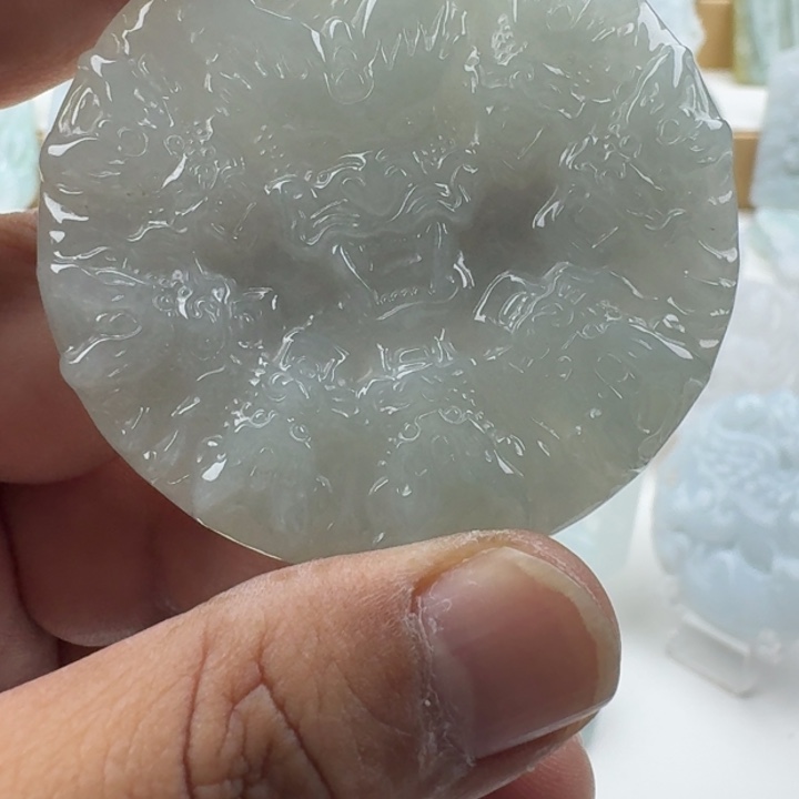 翡翠未镶嵌颈饰天然缅甸A货翡翠