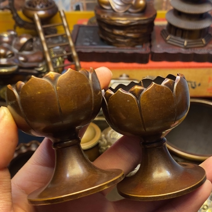 铜器摆件做工精良