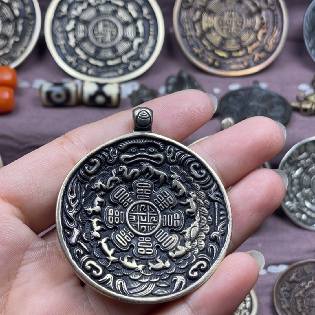 溜***兔泥塑特色手工艺品