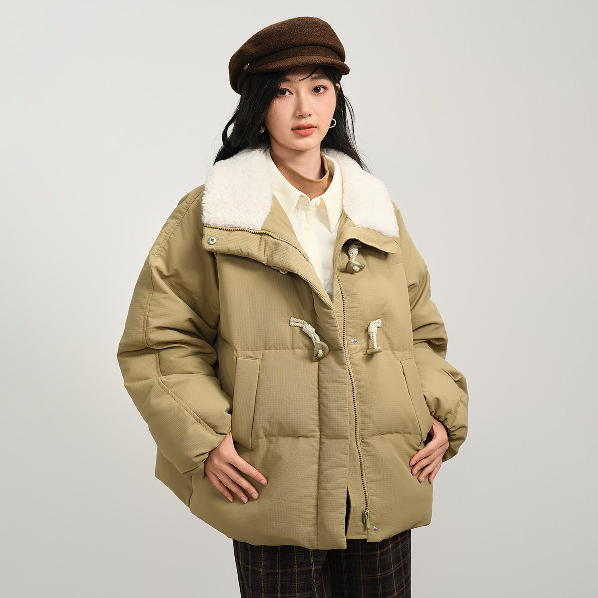 【银泰专属】茵曼25冬季加厚仿羊羔毛立领保暖鸭绒面包服外套女