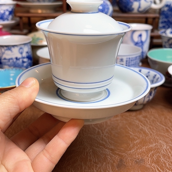 碗今天晚上的月亮好美