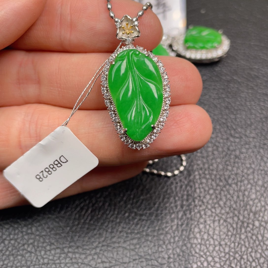 翡翠吊坠(不含链)银S925镶嵌吊坠