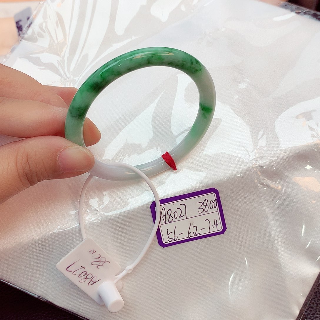 翡翠手镯未镶嵌天然缅甸翡翠A货