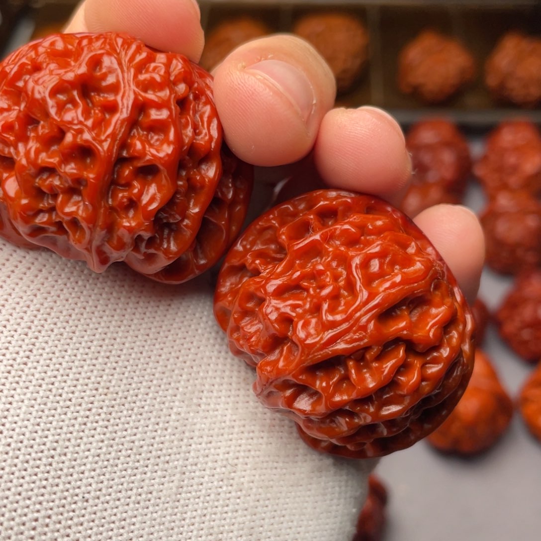 文玩核桃把件苹果园43