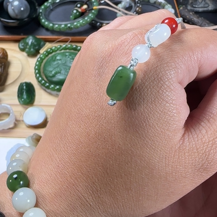 和田玉未镶嵌颈饰福利