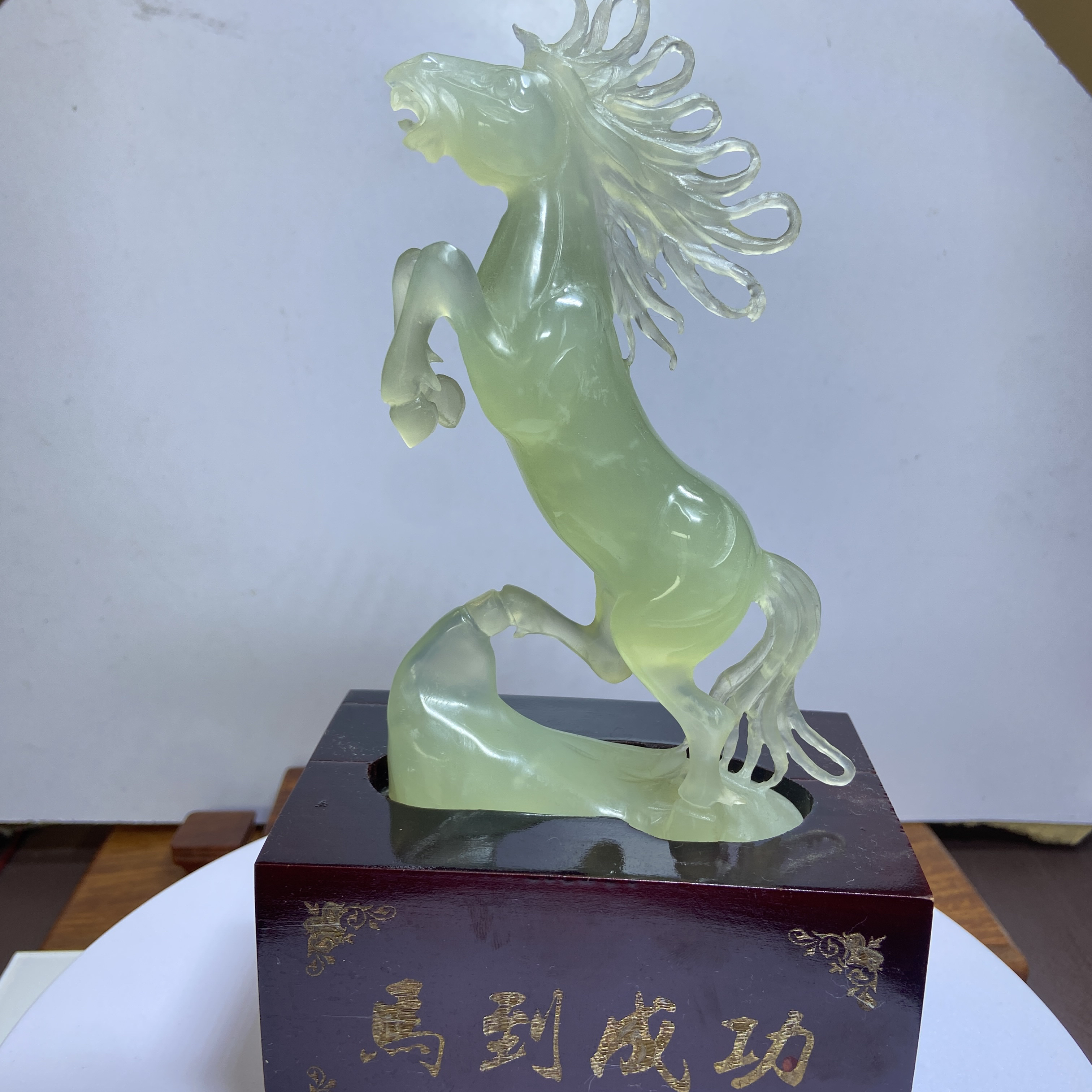 岫玉摆件白马手工立体精雕马到成功
