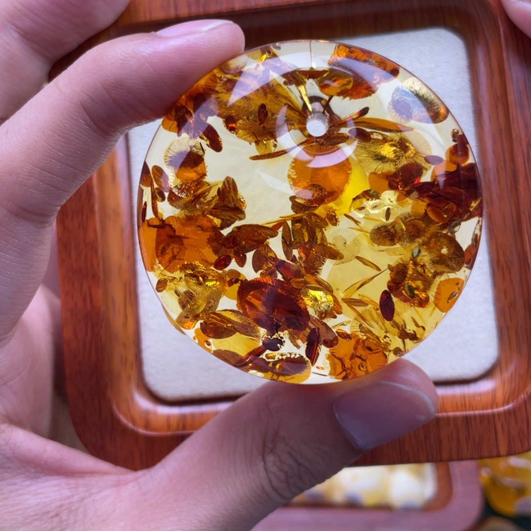 琥珀未镶嵌裸石蜜蜡