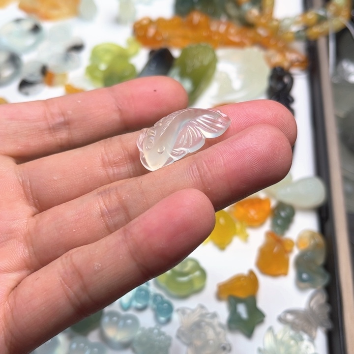 蛇纹石玉未镶嵌车挂