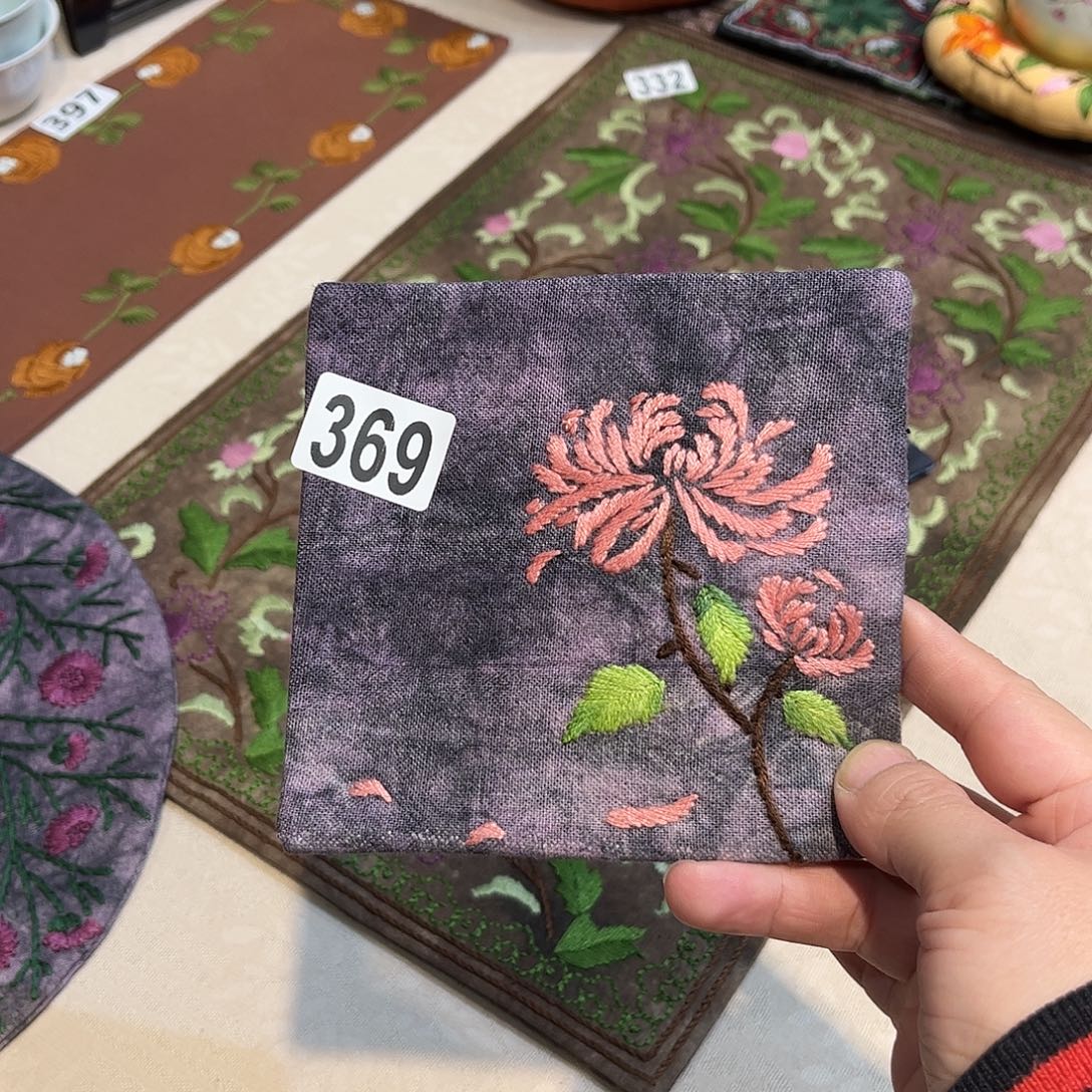 爱***儿刺子绣杯垫美美价～～