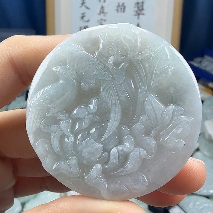 翡翠未镶嵌颈饰翡翠