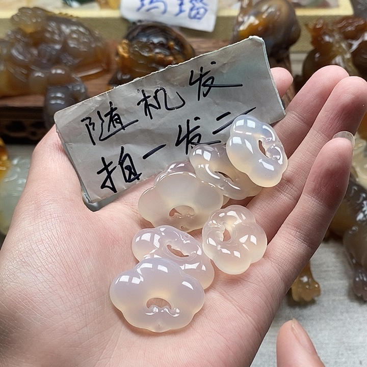 玛瑙/玉髓未镶嵌颈饰