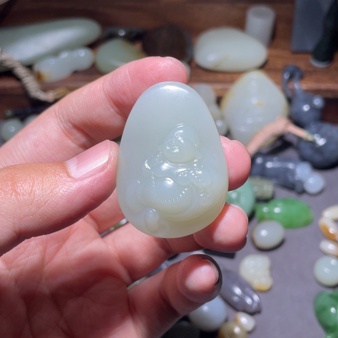 和田玉颈饰未镶嵌