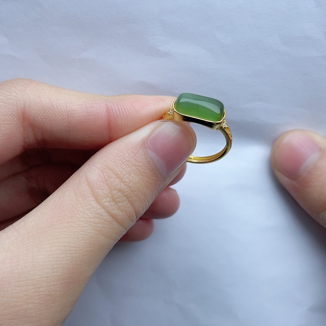 和田玉戒指。k k银S925镶嵌