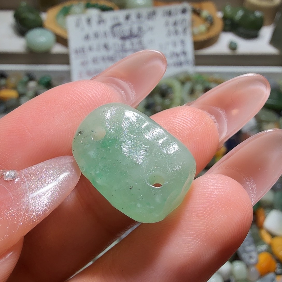 和田玉未镶嵌珠宝奇石