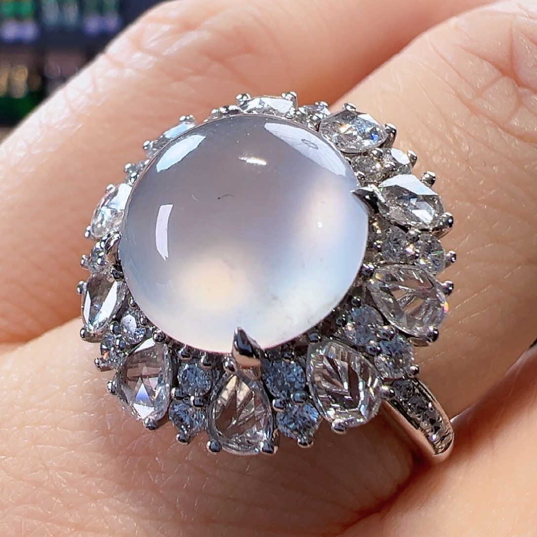 翡翠戒指18K金镶嵌签收后24小时鉴赏期