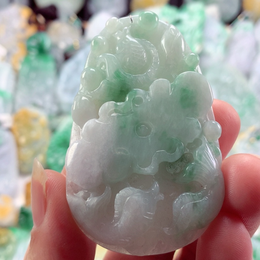 【闪购商品】翡翠吊坠(不含链)未镶嵌