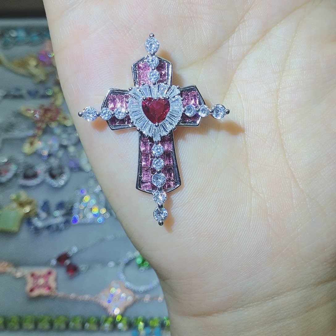 【闪购商品】银S925镶嵌耳饰托帕石