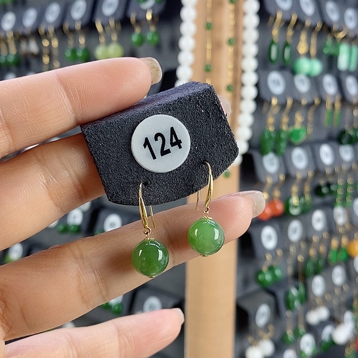 和田玉18K金镶嵌耳饰