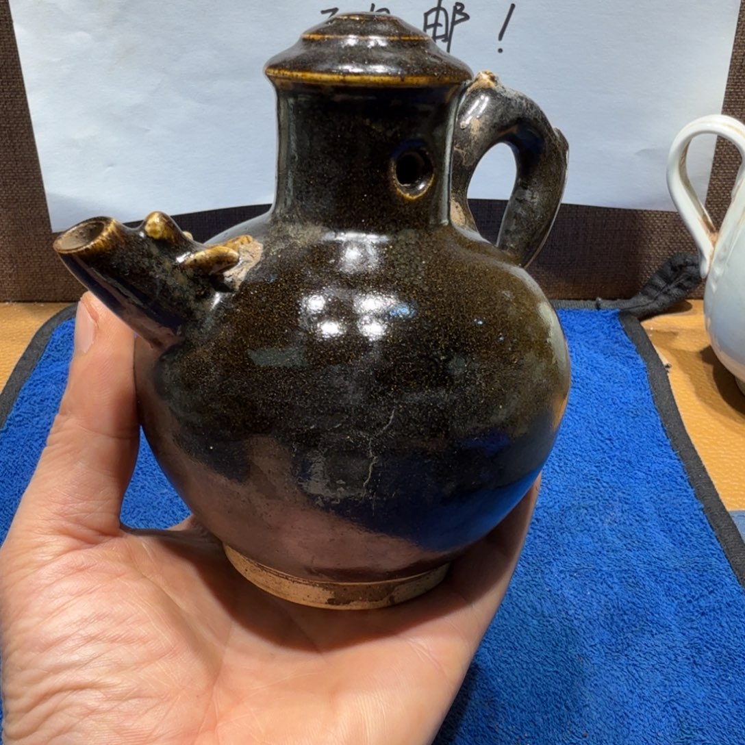 陶其他漂亮的小瓷瓶子