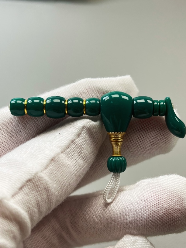 丫角山顶瓷玉化绿松石毕业套装