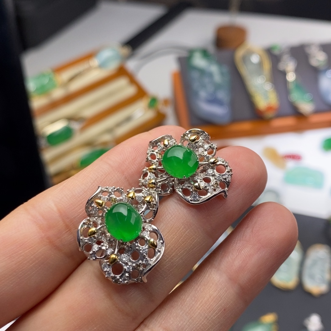 定制翡翠18K金镶嵌  繁花耳钉