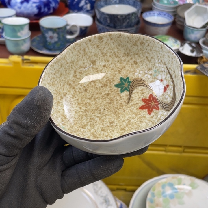 陶瓷他家瓷器真美…开播了