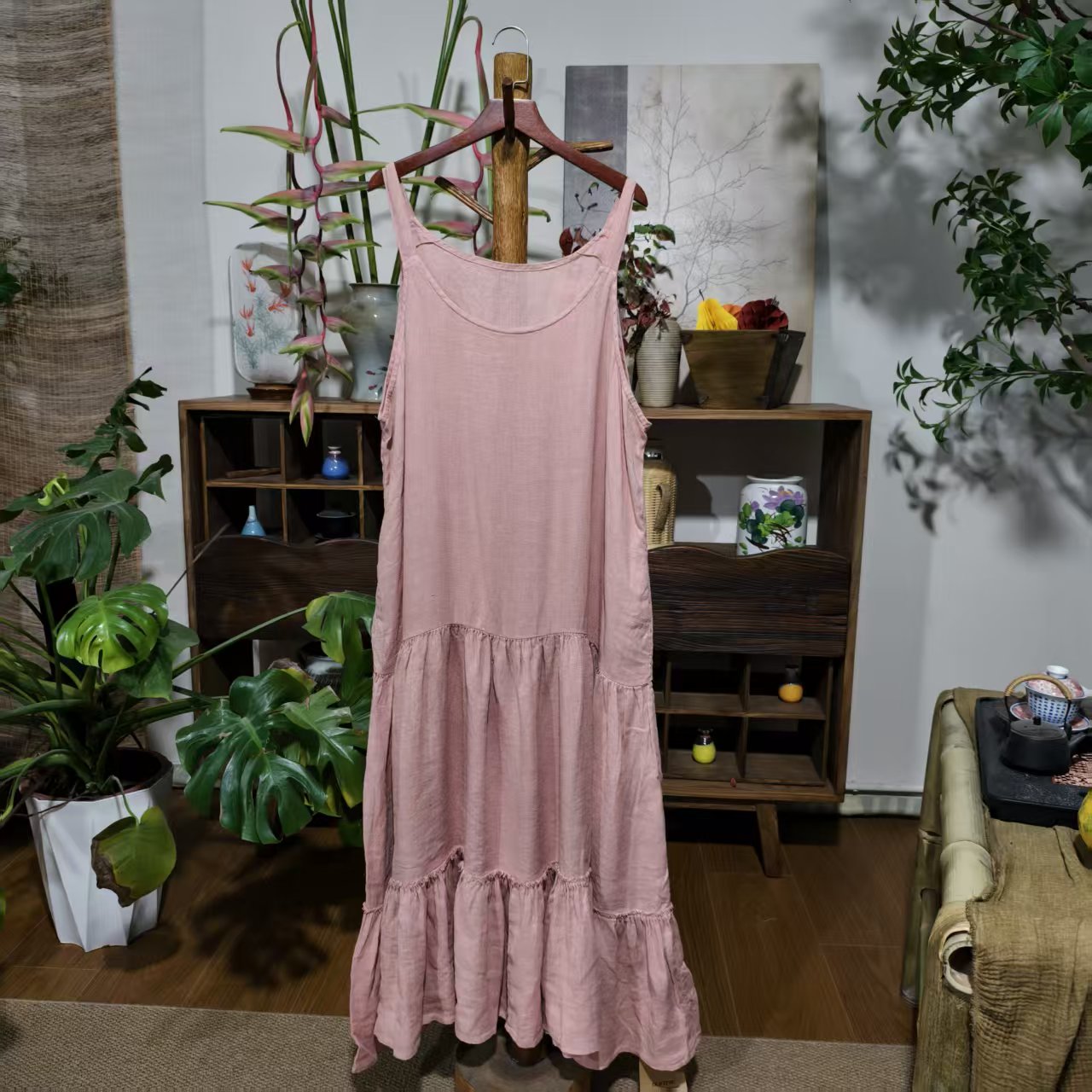 【大梅子推荐】设计款亚麻荷叶边背心裙  MXA8533