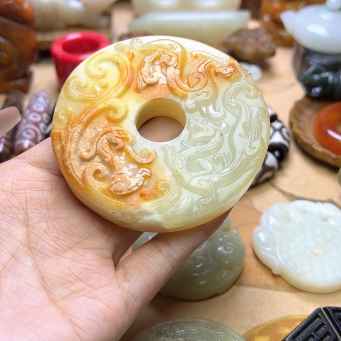 【闪购商品】蛇纹石玉颈饰未镶嵌