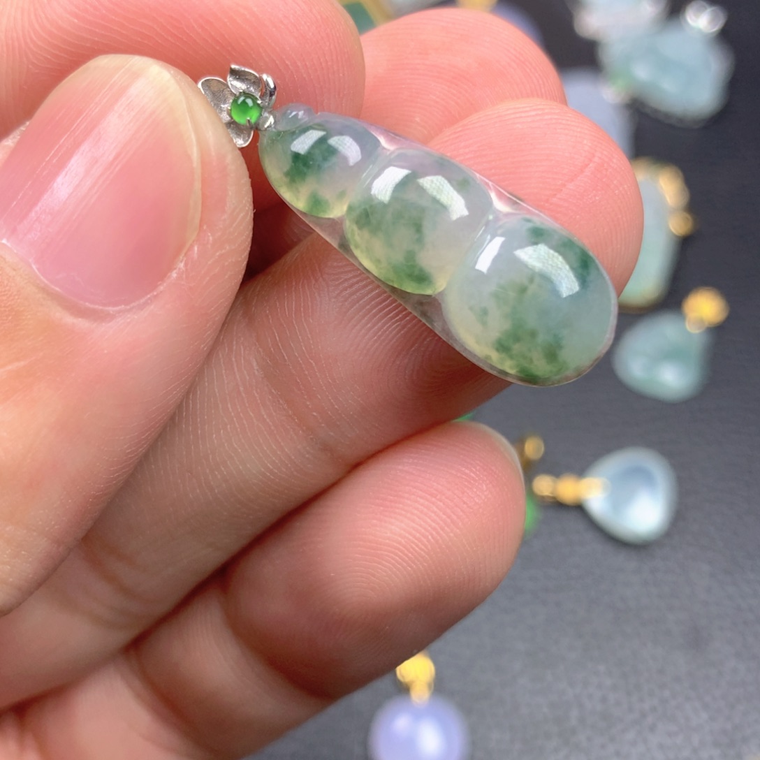 【闪购商品】翡翠18K金镶嵌颈饰翡翠