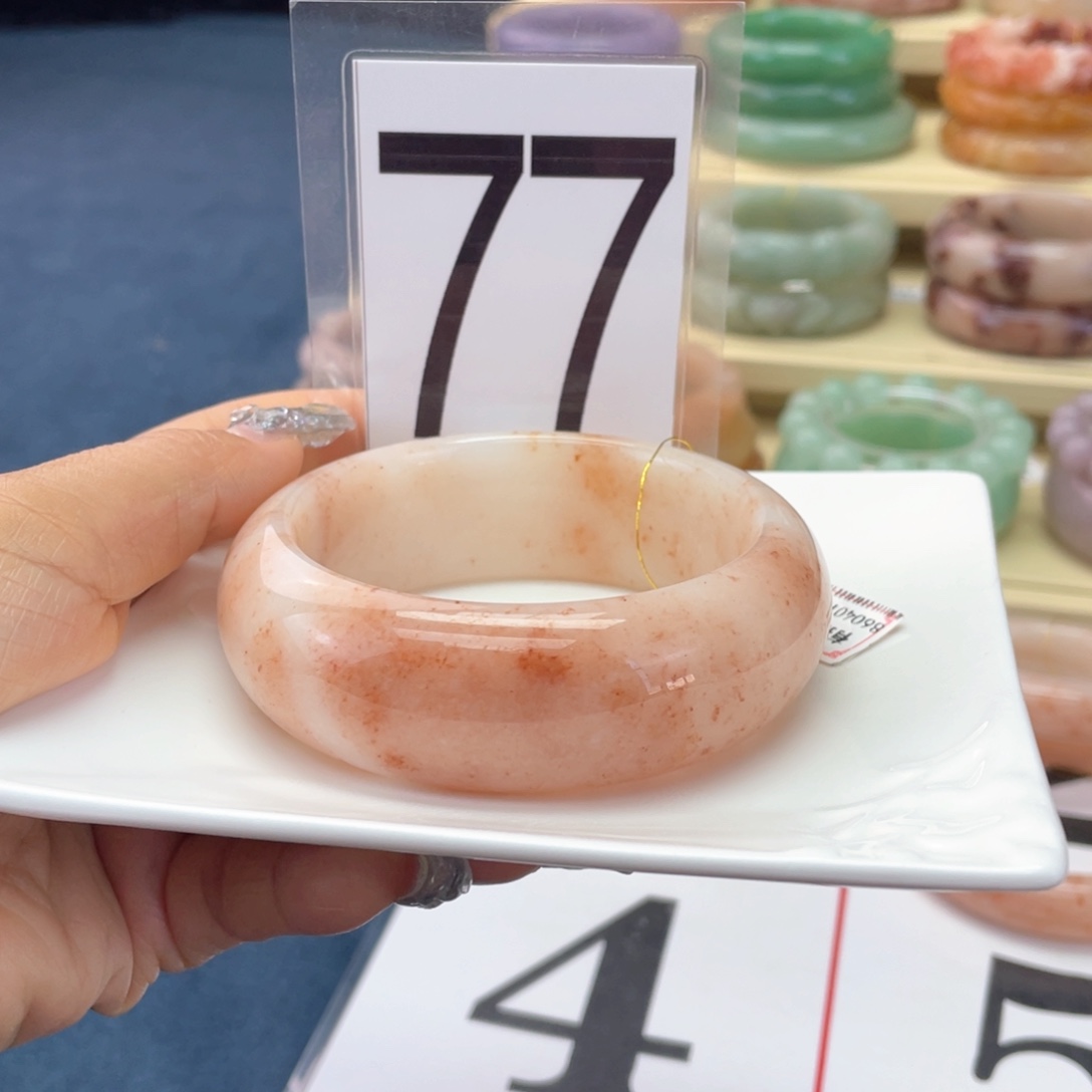 石英质玉未镶嵌手镯62