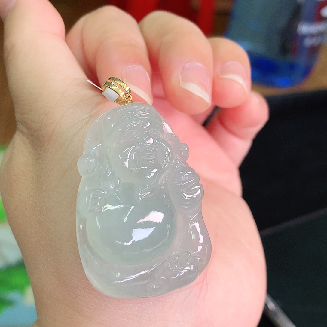 翡翠颈饰18K金镶嵌冰胶晴绿财神爷42*27*7.7