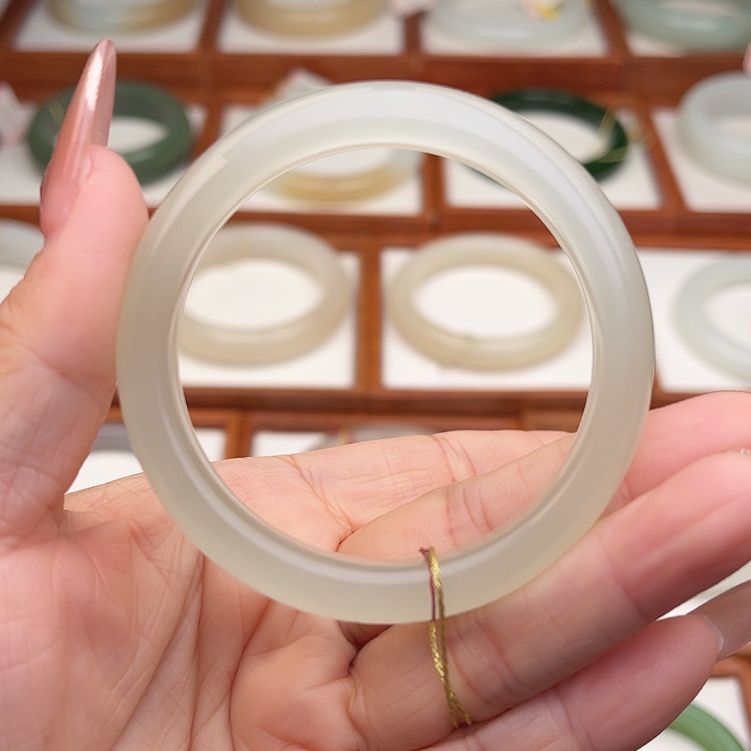 和田玉未镶嵌手镯50.2