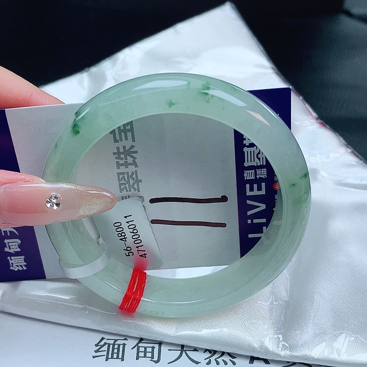 翡翠手镯未镶嵌缅甸天然a货翡翠手镯