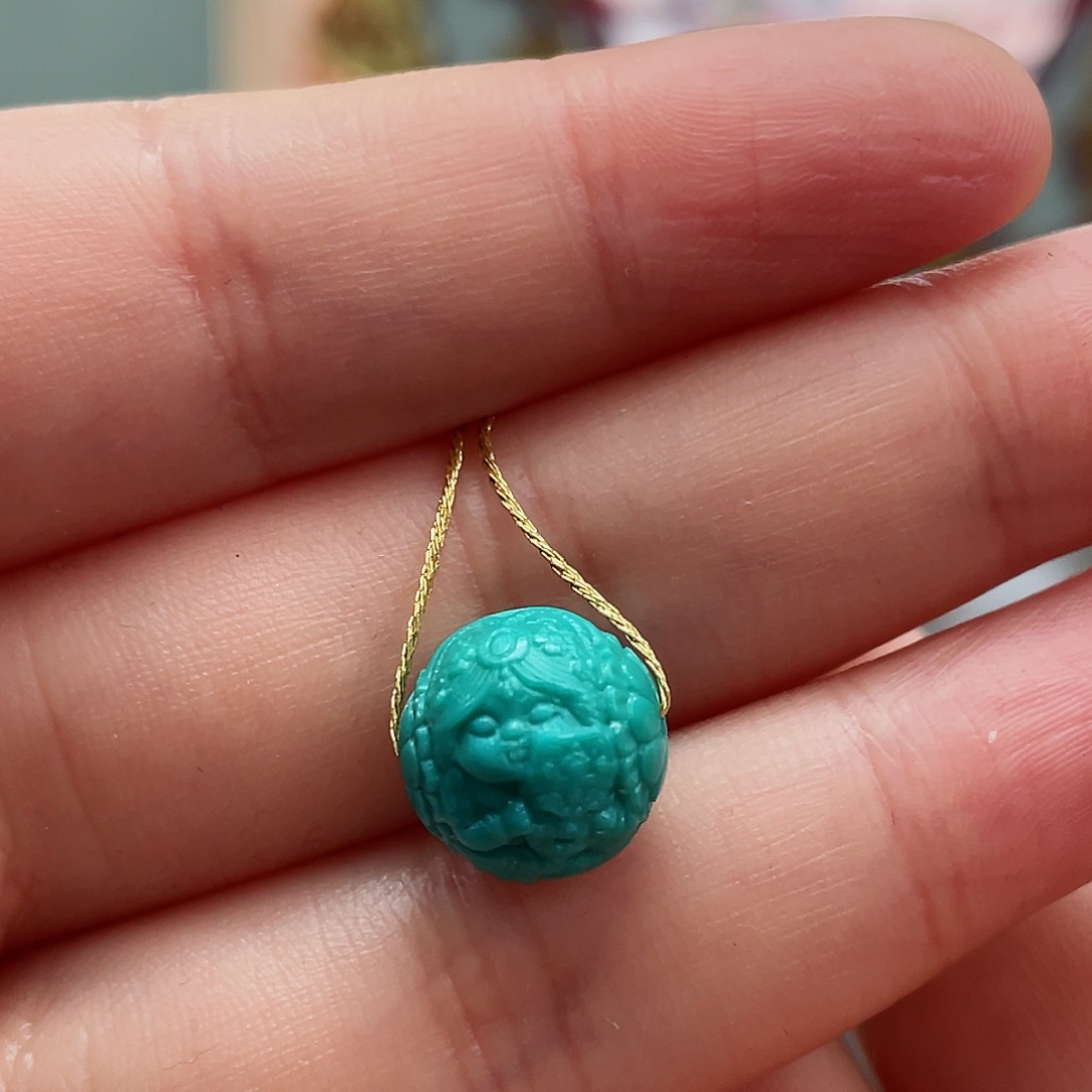 绿松石颈饰未镶嵌