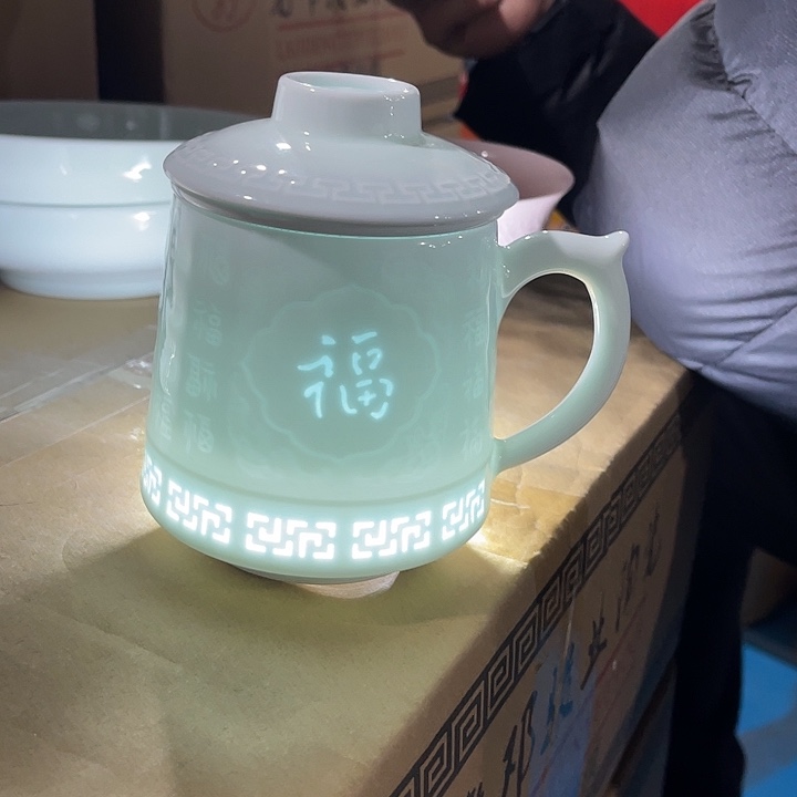 瓷片百福办公杯一个，包邮，容量450