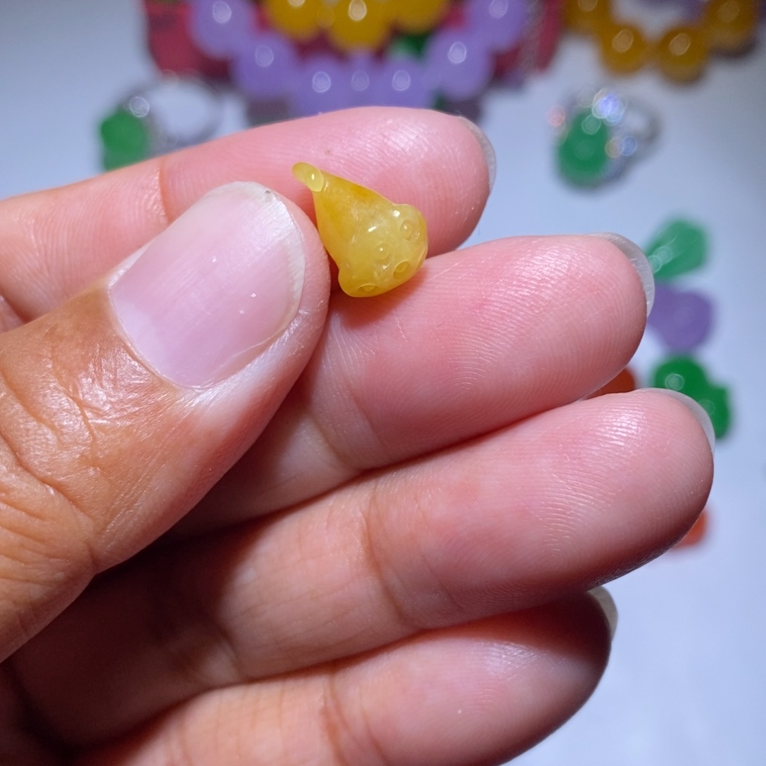 颈饰未镶嵌翡翠兜*67